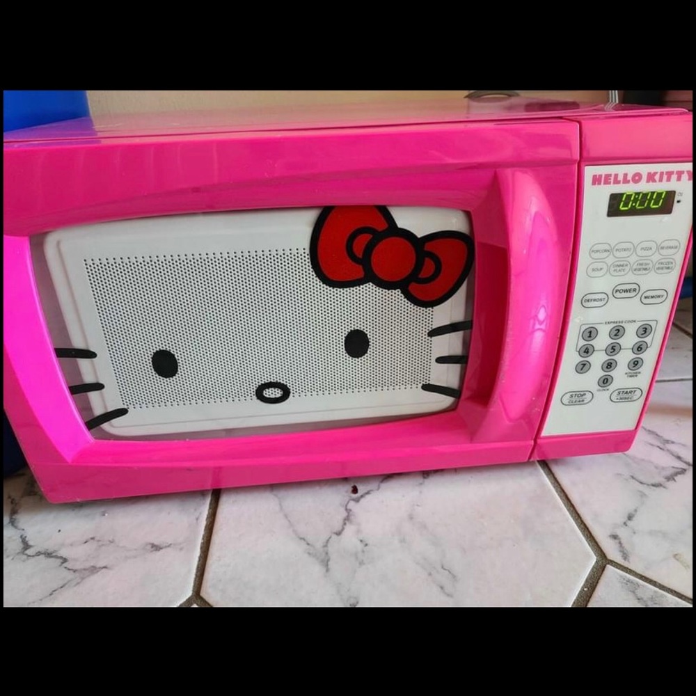 Hello kitty microwave